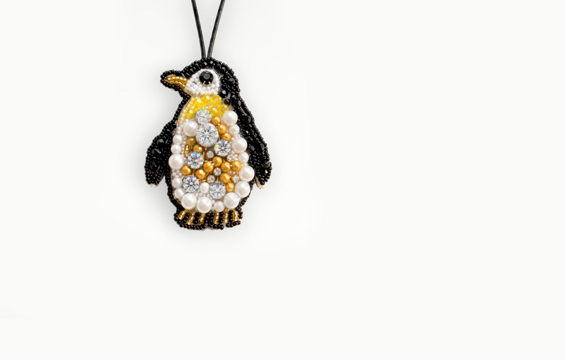 Black and white beaded penguin bag charm