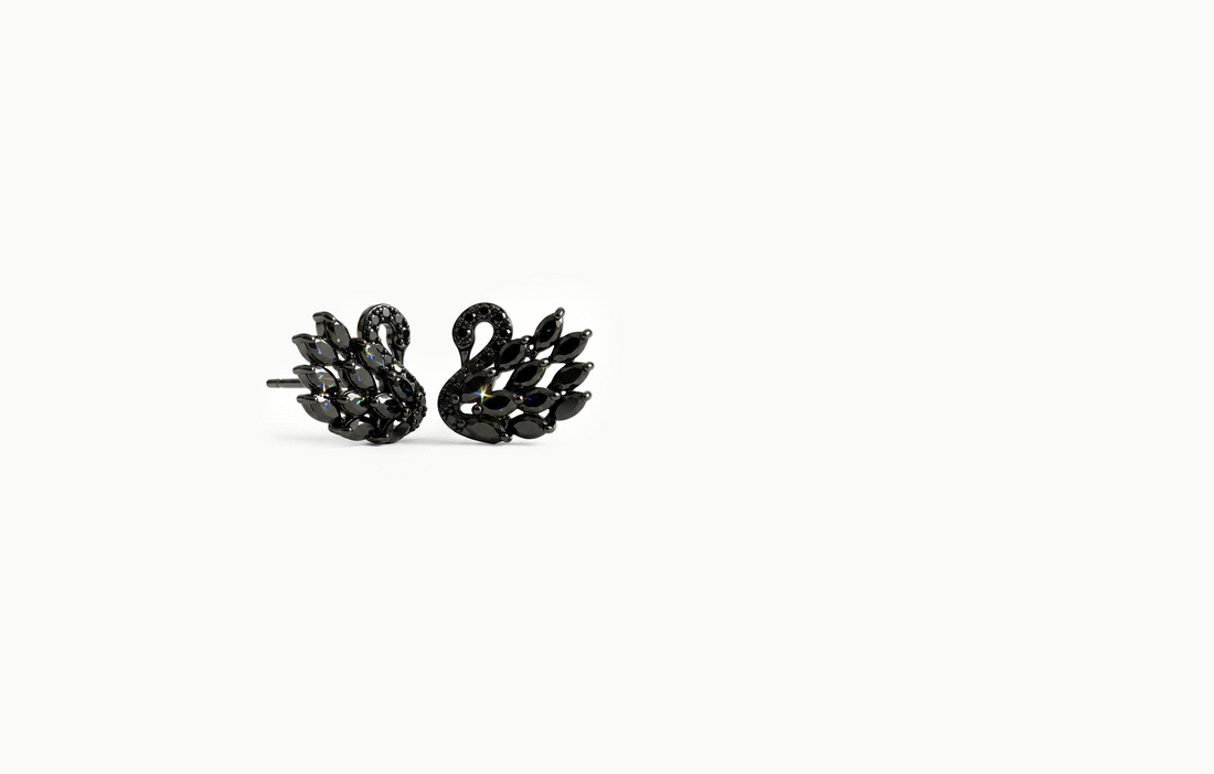 Black swan stud earrings made of black crystals