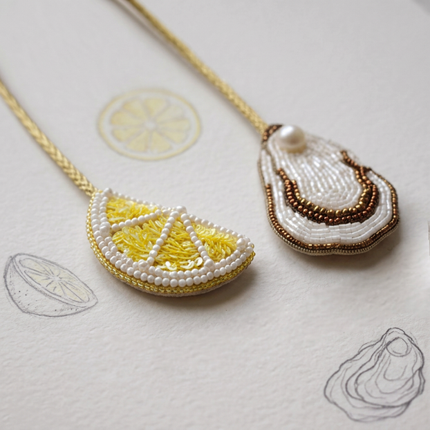 Lemon and Oyster Double Bag Charm