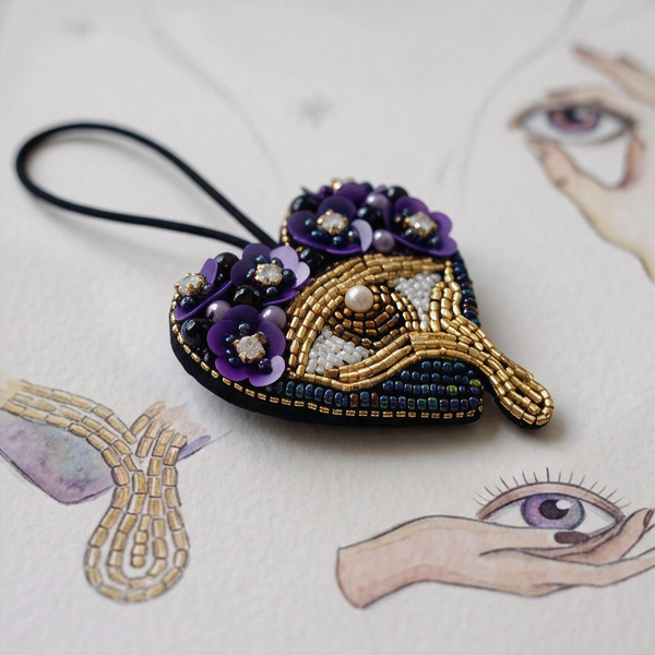 Pansy Heart Eye Bag Charm